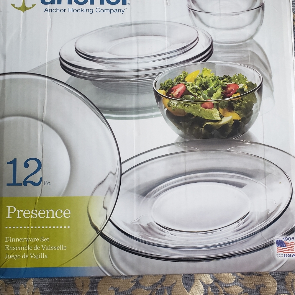 Anchor Hocking Dinnerware set